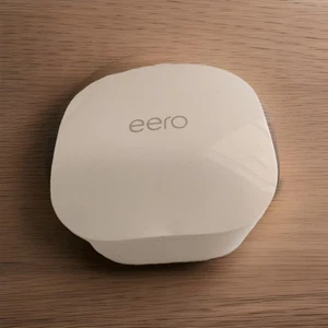 eero 2a Generazione J010001 Dual Band WiFi 5 AC1300 Gateway/Extender con cavo di alimentazione - Foto 1 di 5
