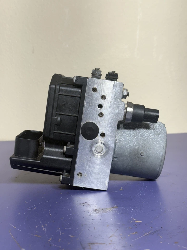 0265225152 BMW 330xi AWD 2001-2004 ABS módulo bomba freno antibloqueo  Foto 1 de 4