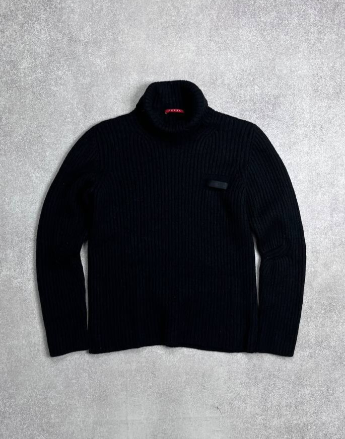 トップス 90s prada cashmere knit (46) black Prada Wool And Cashmere Crew-Neck Sweater - Black | Editorialist