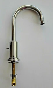 Neu Open Box Santec Modena 5 1/4" Auslauf Bad Befestigung nur keine Ventile in Chrom - Bild 1 von 4