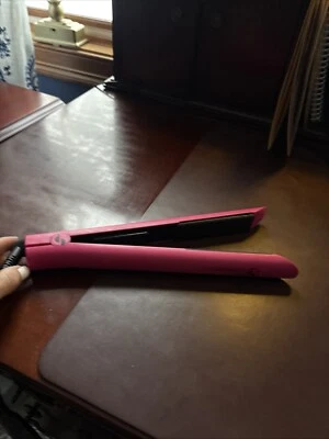 LeChic Ionik Ceramic Flat Iron Dark Pink. Never Used No Box - Image 1 of 4