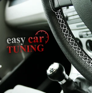 Für Mazda 2 2007-214 schwarz gelocht Echtleder Lenkradabdeckung weiß - Bild 1 von 7