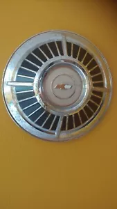 Chevrolet Vintage Hubcap - Picture 1 of 3