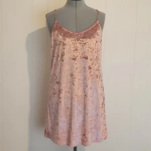 Lily Loves Women's Size 10 Thin Strap Pink Crushed Velvet Dress AA18 - Picture 1 of 6