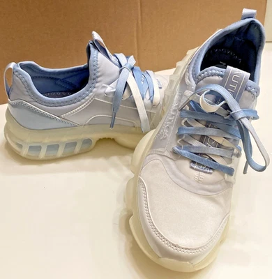 Nautica Women's  Size 6 Blue White Sneakers Lace-up Cushion Insoler - Image 1 of 4