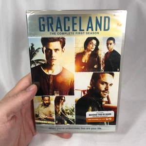 Graceland: Die komplette erste Staffel (DVD, 2014, 3-Disc Set) ~ BRANDNEU & VERSIEGELT - Bild 1 von 3