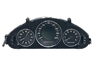 Cuadro de instrumentos velocímetro Mercedes CLS63 2011 MPH 83 k OEM 2195402747 Foto 1 de 4