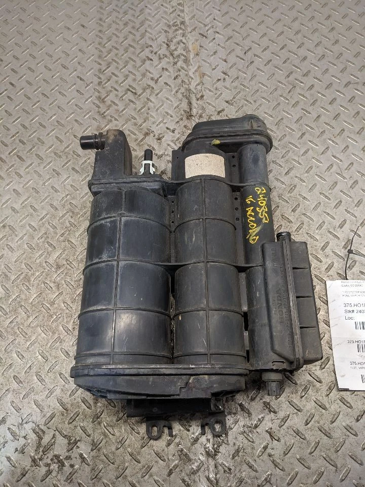 2013-2017 Honda Accord Charcoal Fuel Vapor Canister OEM 17011-T2A-A01 1176727 - Image 1 of 4