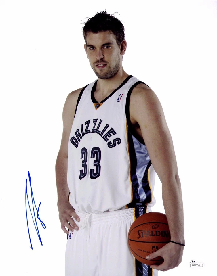 Foto firmada por Marc Gasol 11x14 certificado de autenticidad JSA Grizzlies automático DPOY Lakers Raptors radiocontrol como nueva Foto 1 de 1