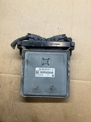 Блок управления двигателем ECU OEM 2014 Volkswagen Passat CC ECM OEM r4010 DG - Изображение 1 из 4