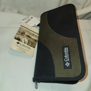 Neu mit Etikett Columbia Sportswear Reiseorganizer Moosfarbe C3110-224 - Bild 1 von 3