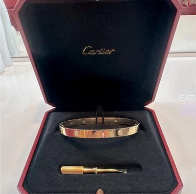 Большой браслет Cartier Love с бриллиантами желтое золото 18 карат размер 20  - Изображение 1 из 4