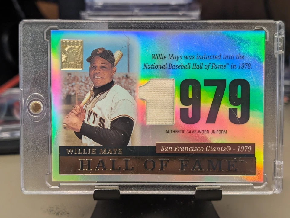 2004 Topps Tribute #TR-WM5 Willie Mays Game Worn Uniform Hall Of Fame 1979 ⚾️ - Image 1 of 1