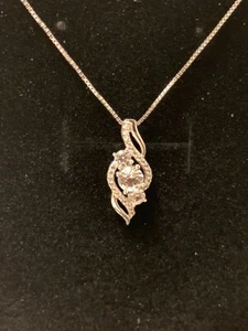*NEW ITEM* Kay Jewelers Sterling Silver 3 Lab Created White Sapphire Necklace - Picture 1 of 7