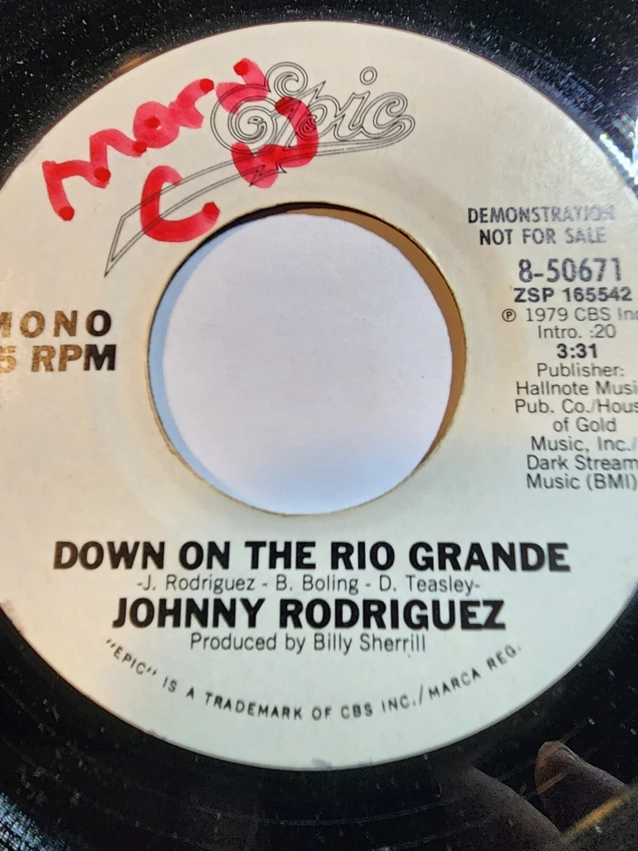 JOHNNY RODRIGUEZ :Down On The Rio Grande PROMO  1979 VG+ F272 - Image 1 of 1