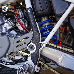 Black Frame Guards 2003-2007 Honda CR85 Grip Tape Protectors CR 85 CR85R CR85RB - Picture 1 of 4