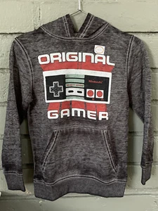 NES Hoodie Nintendo Entertainment System Boy’s Small Sweatshirt - Picture 1 of 4