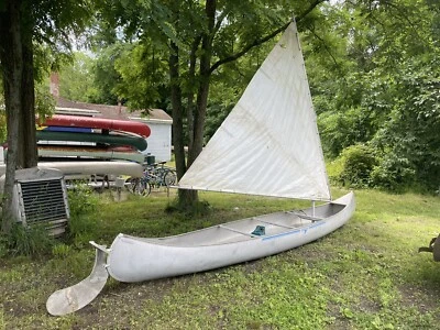 17 Foot Sailing Grumman Doubled End Canoe Aluminum Nice Original Condition - Image 1 of 4
