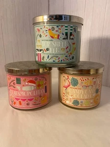 3 Bath & Body Works 3-Docht Kerzen limitiert Clausmopolitan Top Regal Elf Candy Ca - Bild 1 von 1