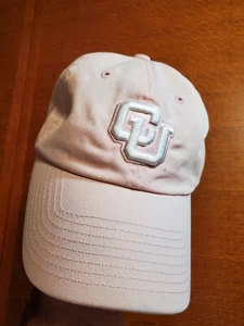 CAPPELLO SNAPBACK COLORADO BUFFALOES BUFFS ROSA TAGLIA ADULTO CU Buffs - Foto 1 di 9