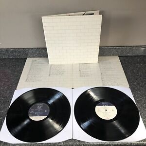 LP DOUBLE VINYL PINK FLOYD ALBUM THE WALL 1989 UK 1ST PRESS SHDW 411 NM/EX