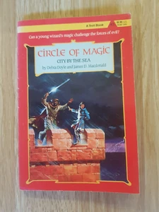 CIRCLE OF MAGIC #3 CITY BY THE SEA By DEBRA DOYLE & JAMES MACDONALD 1990 Troll - Bild 1 von 10