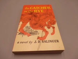 The Catcher In The Rye by J.D. Salinger 2001 PB Back Bay Book - Foto 1 di 10
