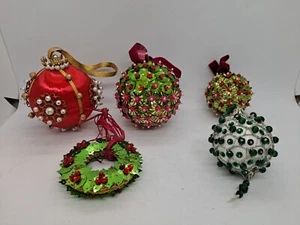 Set Of 5 Beaded And Sequined Ornaments - Picture 1 of 12