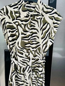 Ladies Green/Black Animal Print Dress Size 10 - Picture 1 of 6