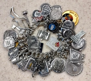 Vintage AWBA AMERICAN BUSINESS DAMEN ASSOC ARMBAND ~ 35 CHARMS - EINIGE STERLINGSILBER - Bild 1 von 9