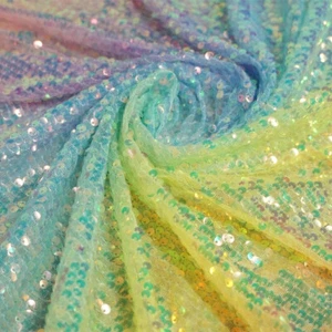 Tessuto in rete ricamata paillettes multicolore per abiti fai da te, costume da ballo - Foto 1 di 10