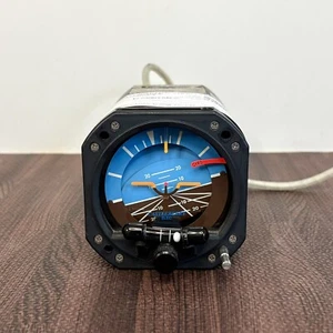 Castleberry 300-14EL 28 Volt Horizon Ref Indicator P/N 504-0006-956 - Bild 1 von 4