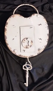 Decorative Padlock & Key Wall Art Metal Rustic Primitive - Picture 1 of 6