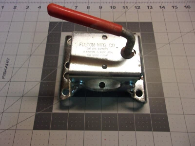 Fulton Trailer Boat Clamp Assy 300 LBS Capacity - Image 1 of 4