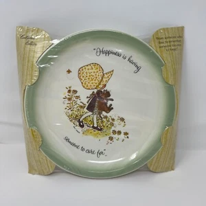 Vintage 1972 Holly Hobbie Collectors Edition Plate Happiness Is - Picture 1 of 7