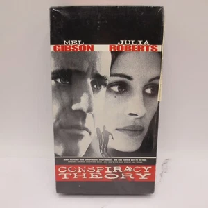 Conspiracy Theory (VHS, 1997) Mel Gibson Julia Roberts New Sealed - Picture 1 of 6