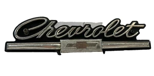 CHEVROLET 1966 IMPALA GRILLE EMBLEM - Foto 1 di 2