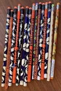 Vintage lot 15 Unused Pencils Halloween 90s School Supplies Spiders Pumpkins Etc - Picture 1 of 4