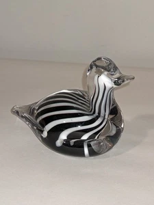 1989~Art Glass Duck Paperweight ~ Black and White - Picture 1 of 6