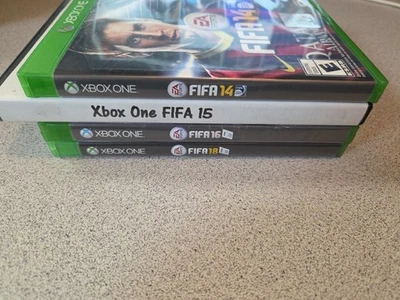 Xbox One Lote de 4 Juegos de Fútbol FIFA: FIFA 14, 15, 16 y 18, MLS Foto 1 de 4