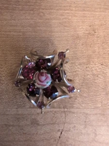 Vintage Rose pin With Pink Stones - Picture 1 of 2