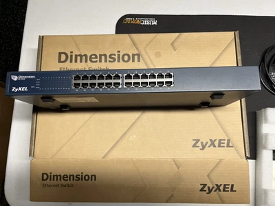 ZyXEL Dimension ES-1024 24 port 10/100Mbps Fast Ethernet Switch - Works Great! - Image 1 of 4