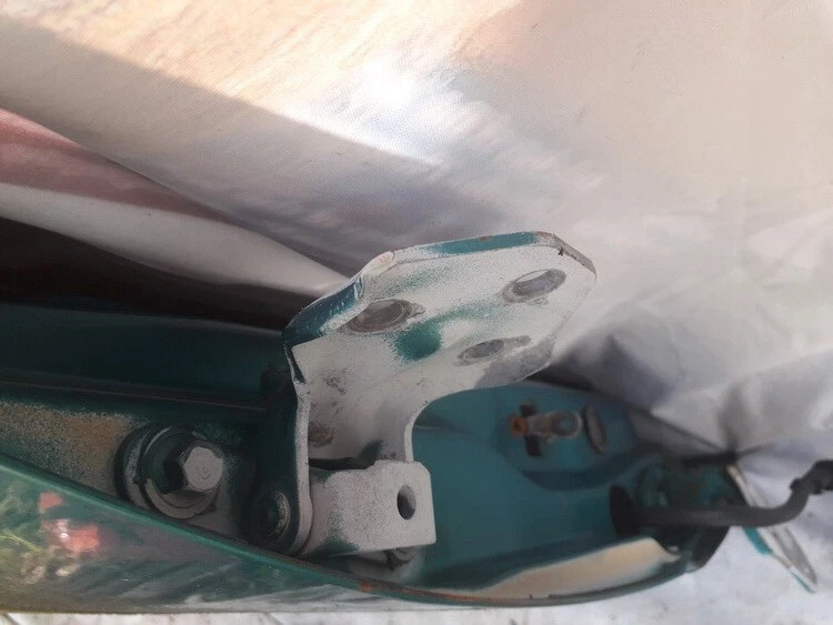  Bisagra de puerta delantera Hyundai Pony DE1149864-42 Foto 1 de 3