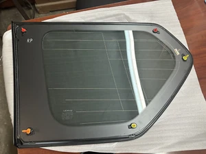 Vidrio templado ventana panel cuarto derecho Lexus original OEM - Imagen 1 de 3