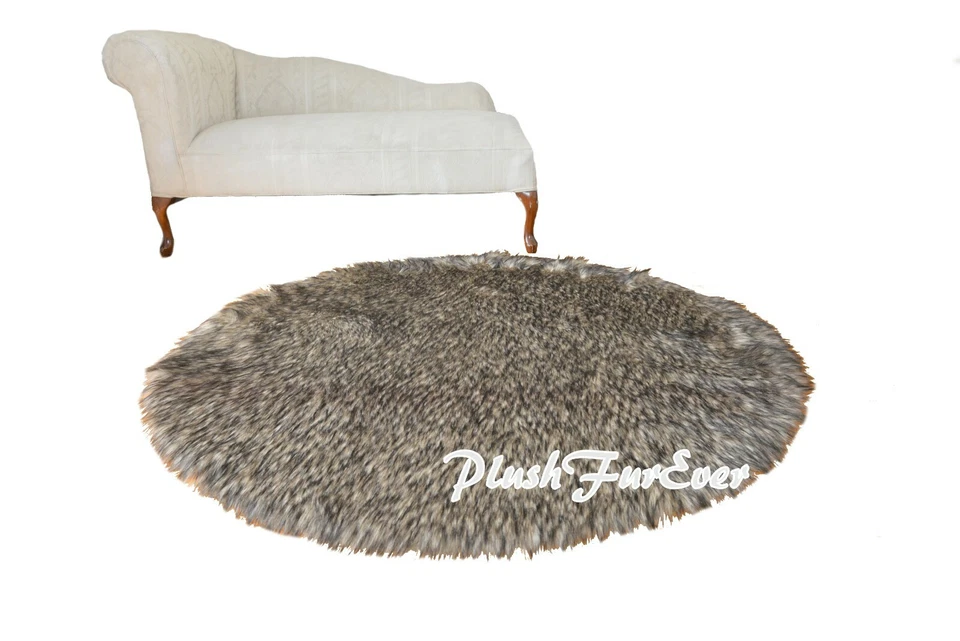 5' 58" Round Accent Area Rug Black Tip Wolf Furs Faux Fur Rug - Image 1 of 1