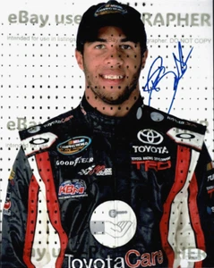 NASCAR 8x10 autografiado firmado por Bubba Wallace - Toyota Care - J.S.A. CERT. - Imagen 1 de 3