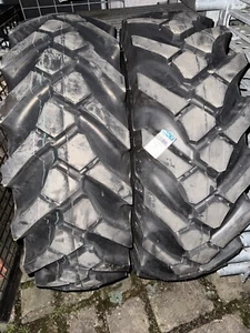 Volvo 2 Radladerreifen (Neu) Incl. Stahlfelgen (gebraucht) - Bild 1 von 12