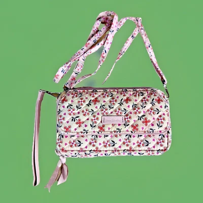 Vera Bradley Sweet Hearts 7X4.5" Quilted 3-In-1 Crossbody Wallet RFID All-In-One - Image 1 of 4