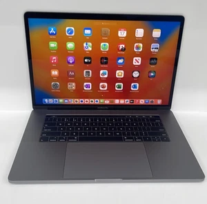 Apple MacBook Pro A1707 2017 15" Core i7-7820HQ 2,9 GHz 512GB / 16GB - AT08 - Zdjęcie 1 z 12