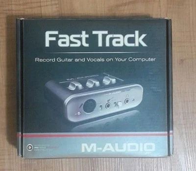 M-Audio Fast Track - USB Audio Recording Interface w/ PRO TOOLS M-POWERED ESSENT - Image 1 of 4